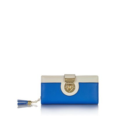 Blue faux leather clasp wallet